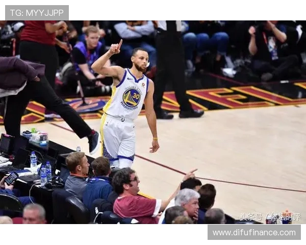 NBA圆柱体训练法与应用：分析NBA球员如何使用圆柱体训练来提高表现