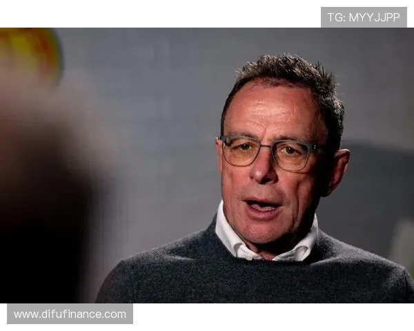 法甲球队品牌影响力建设与全球市场扩展路径分析