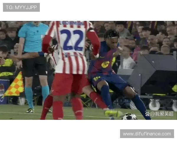 VAR判罚引争议奥乌苏头部遭击打未判点球引发热议