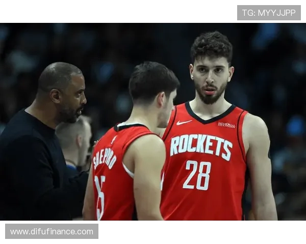 乌度卡称赞球队第四节防守表现仅让对手拿下17分展现实力