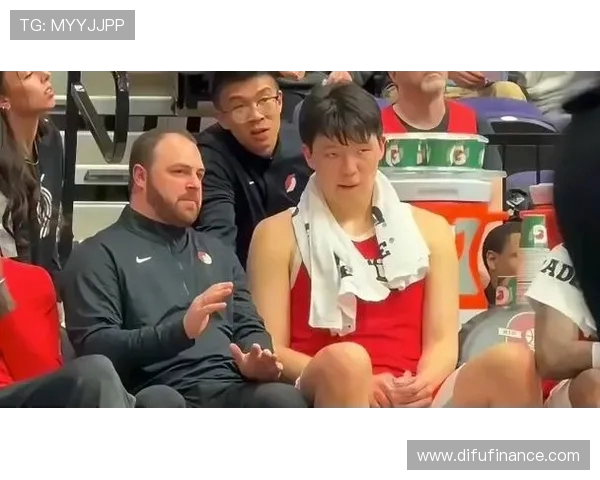 杨瀚森战术设计显著混音助攻完美配合轻松扣篮展现团队默契